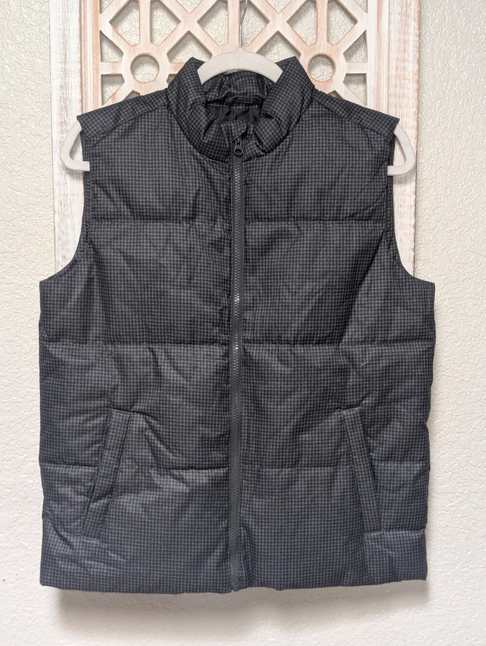 Old Navy Girls Size 10-12 Plus Black Houndstooth Puffer Vest Full Zip Outerwear